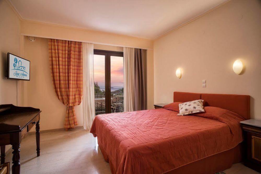 Mega Ammos Hotel Sivota  Ngoại thất bức ảnh